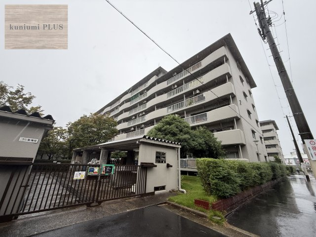京橋南コーポ2号棟の外観