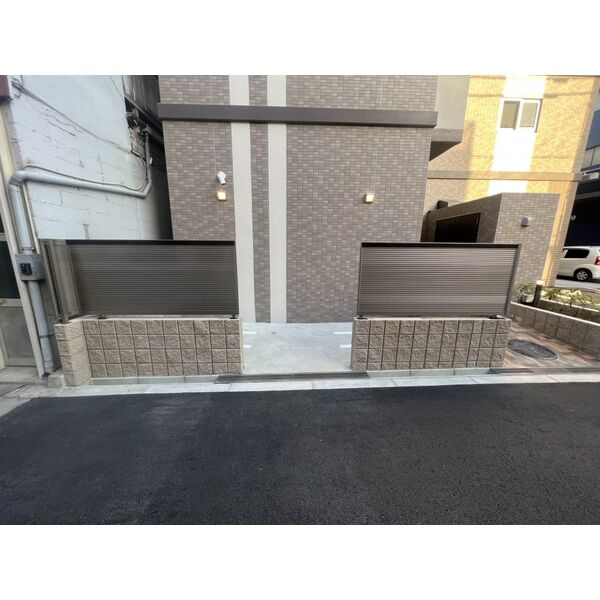 アバンティ大阪ドームシティの駐車場