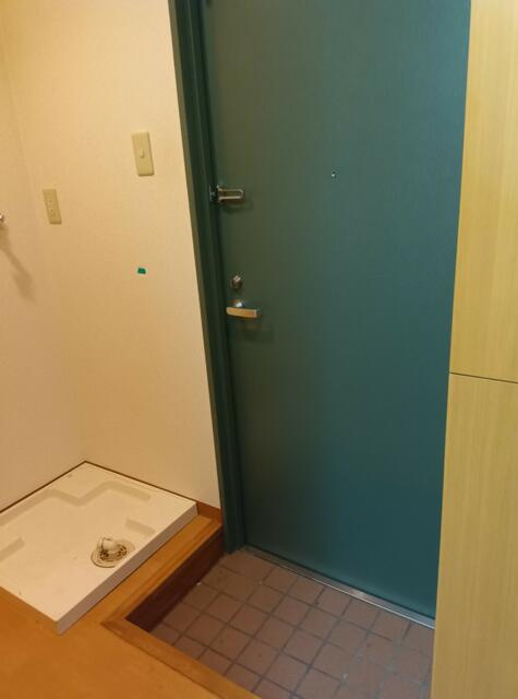 リソナンシアの玄関