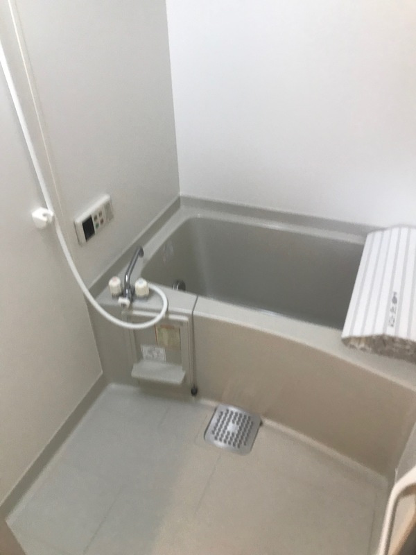 コンフォートレーベンAの浴室