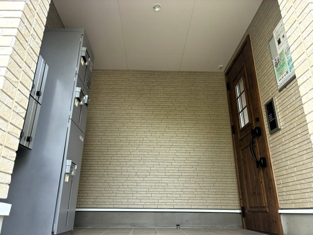 【エントランス】 | イースターリリー川口