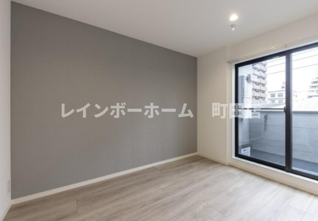 Pulama 相模原※初期費用分割あと払いサービス利用可能物件の居間・リビング
