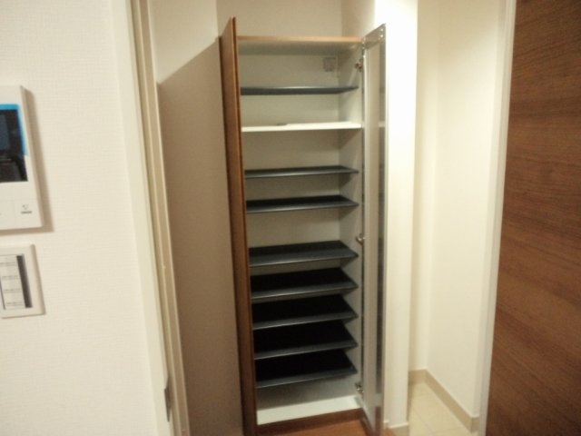 AUT Ikebukuro Bldgの収納