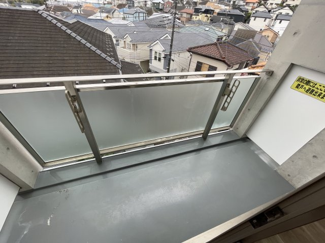 川崎市麻生区細山５丁目の賃貸マンションのバルコニー