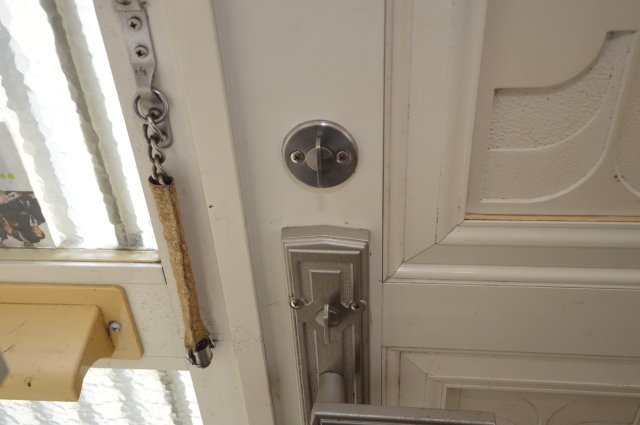 新潟市東区逢谷内の一戸建ての玄関