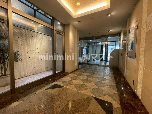 ウエンズ東心斎橋のロビー