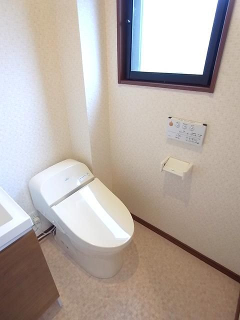 墨田区石原3丁目戸建のトイレ