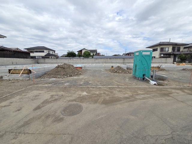 新築　太田市由良町第6　2号棟　Cradle Gardenの駐車場|現地写真　駐車は建物南側に並列2台可能です！