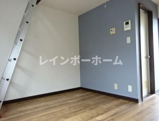 サンパレス上尾の居間・リビング