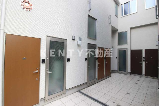 【外観】 | サークルハウス田園調布壱番館 | 外観は落ち着いています
