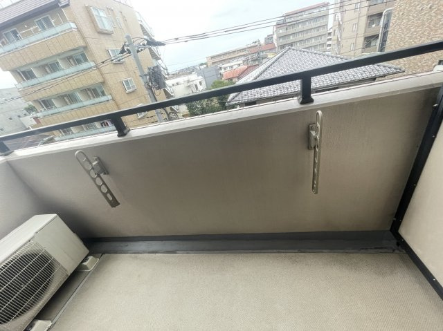 テラスジョージタウンのバルコニー|暖かな日差しのふりそそぐバルコニー