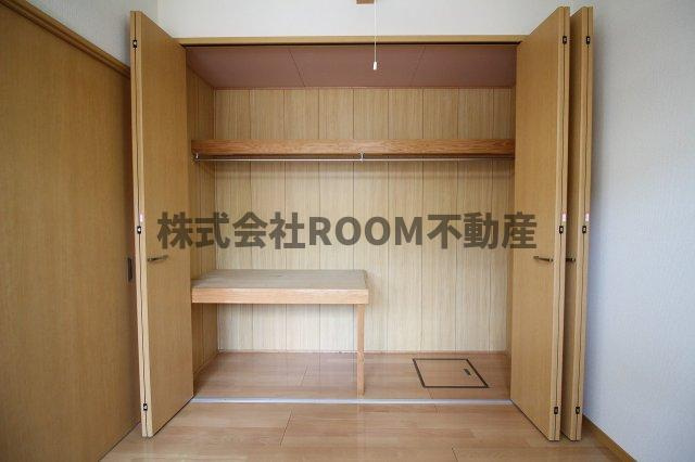 都城市郡元町のアパートの収納|専用の収納スペースです