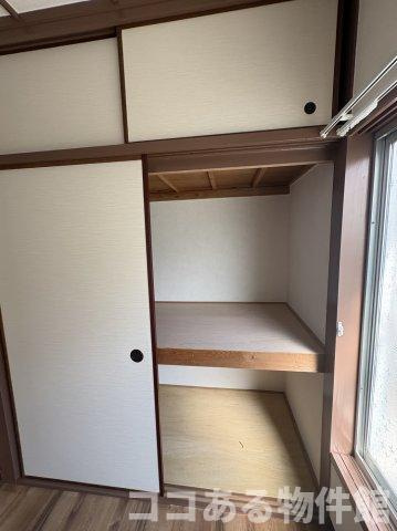 下畑町貸家の収納