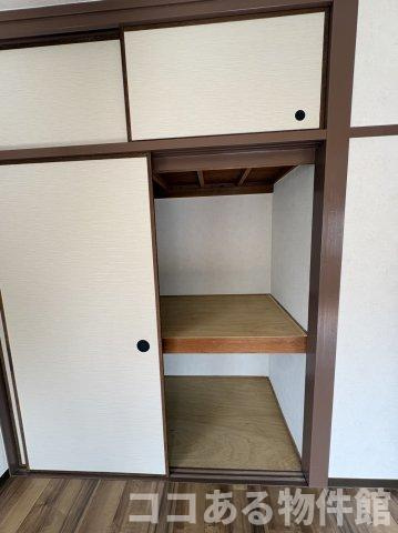 下畑町貸家の収納
