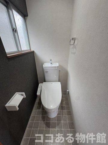 下畑町貸家のトイレ