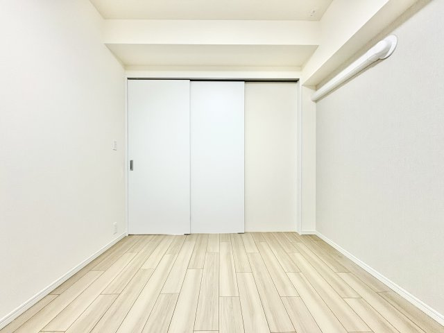 ヴィークタワー東白壁の洋室