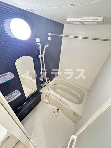 プレサンス神戸元町ベルシオンの浴室