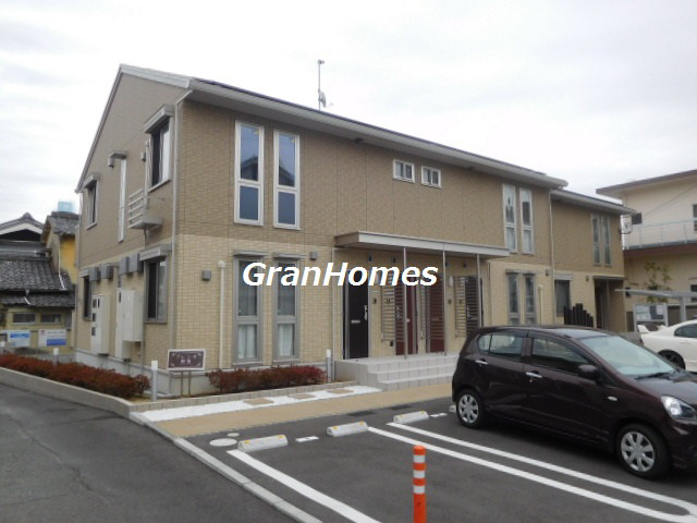Precio野里の外観