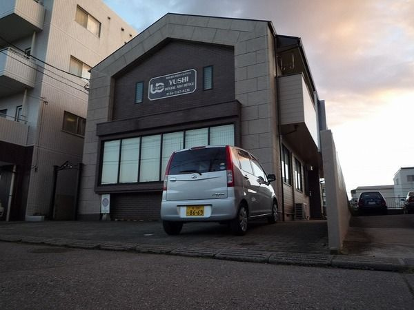 ルーミー北柏6号館の外観