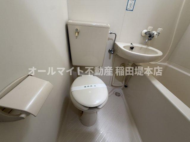 川崎市多摩区三田２丁目の賃貸マンションのトイレ