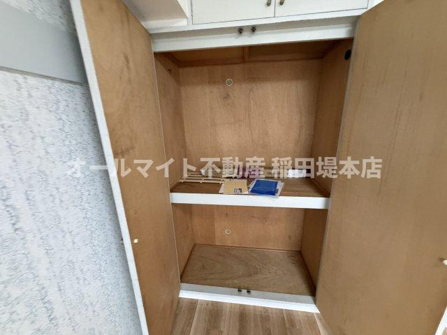 川崎市多摩区三田２丁目の賃貸マンションの収納