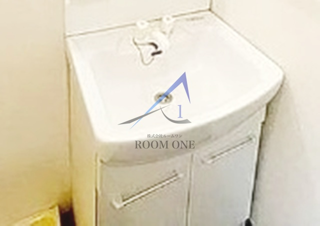 ＡＤＬビルの洗面所|洗面台です。