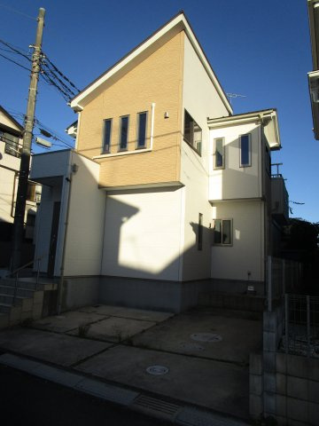 桶川市加納　中古戸建の駐車場