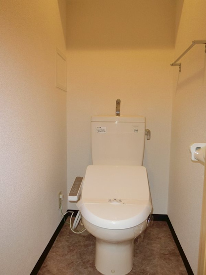 【トイレ】 | 新品家具付きマンション西五反田14(KaGood東京) | コンパクトで使いやすいトイレです