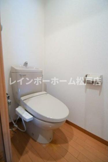 メイクスＥ棟【仲介手数料：50％OFF】対象物件！のトイレ|コンパクトで使いやすいトイレです