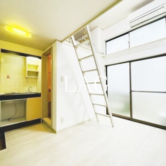 【居間・リビング】 | メゾンユー | 洋室のお部屋です。