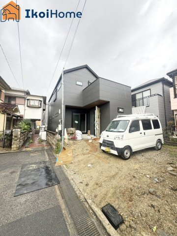 神戸市西区王塚台1丁目　新築戸建の駐車場|【ホームページに現地動画掲載中】●年中無休：当日予約可●お車は並列で2台駐車可能！自転車バイクもOK