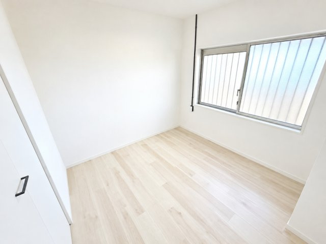新吉田第二住宅の洋室
