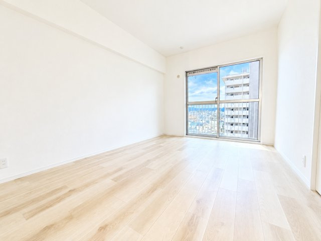 新吉田第二住宅の洋室