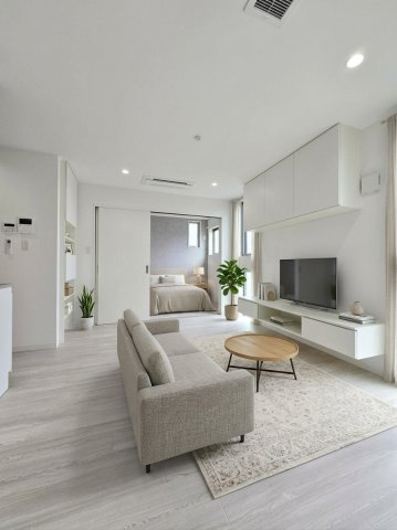 【居間・リビング】 | Tidy中島 | ※イメージ写真、家具等はAI加工によるイメージです。