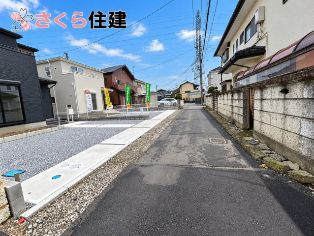 宇都宮市鶴田町第24　1号棟の前面道路含む現地写真