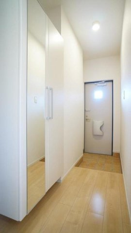 グラシオッソＫの玄関|シンプルで使いやすい玄関です