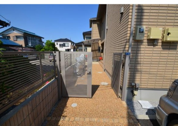 ペリドットのエントランス|別部屋参照写真