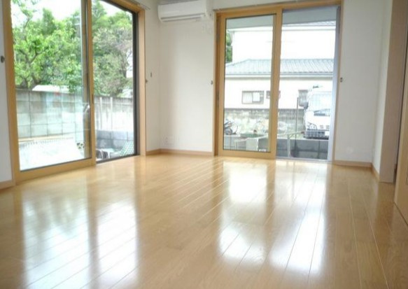 ペリドットの居間・リビング|別部屋参照写真