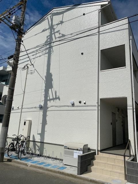 Ｂｅｌｌｅ　Ｓｗｅｅｔ　Ⅱ号館のエントランス