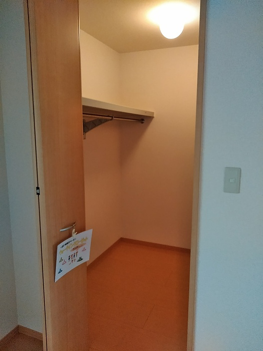 セジュールあざみの収納|ウォークインクローゼット