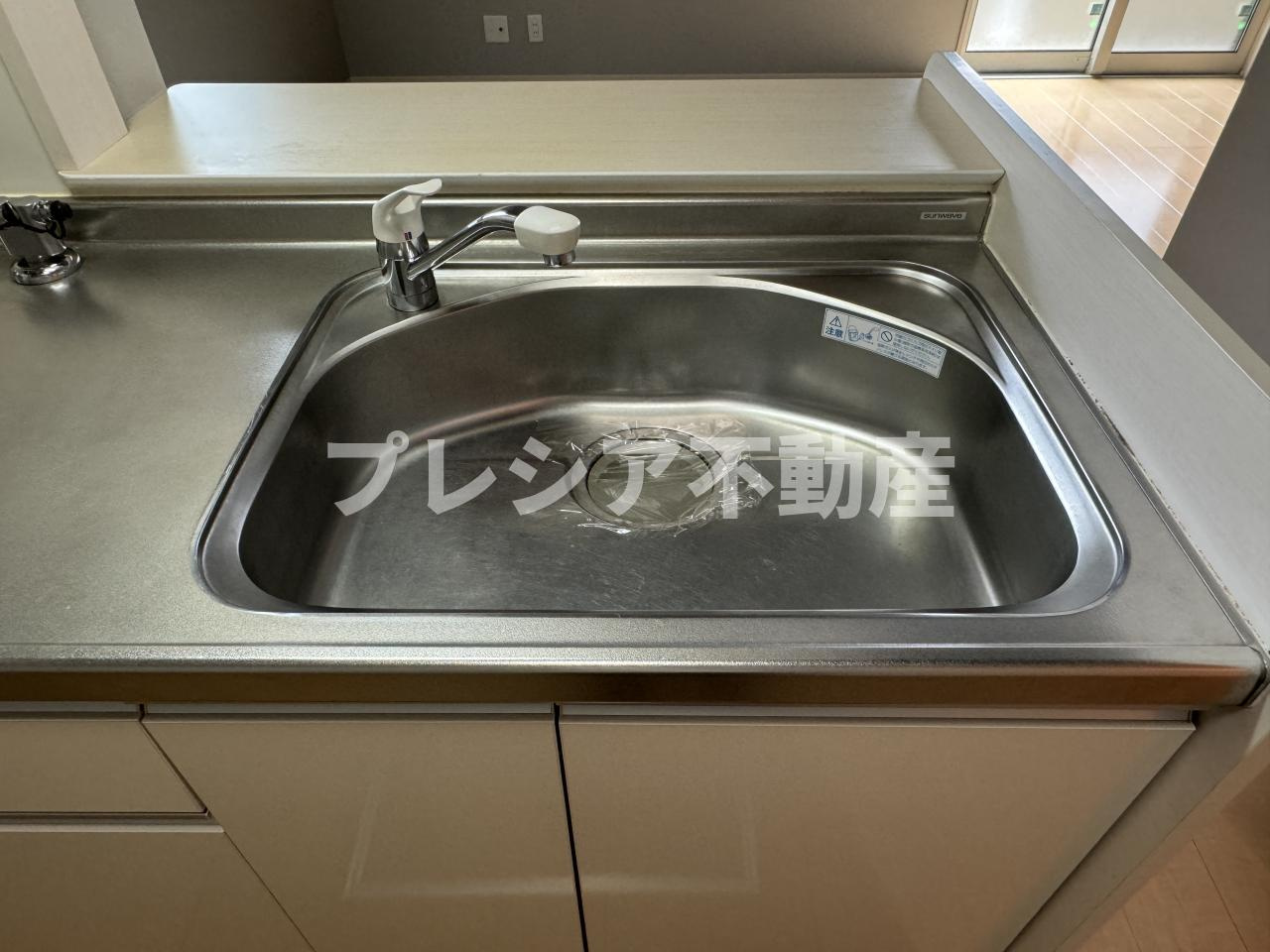 ルノン瓦林のキッチン