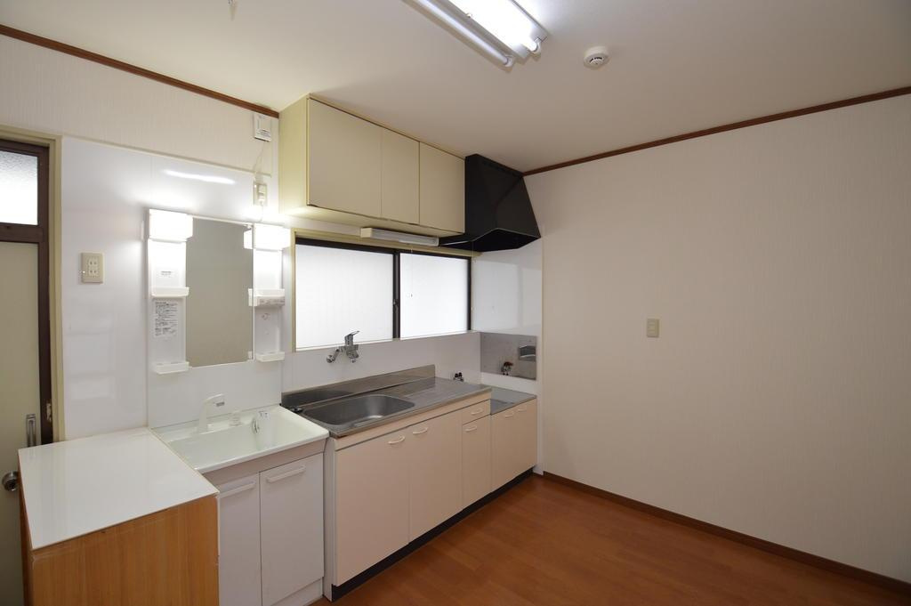 新潟市東区石山のアパートのキッチン