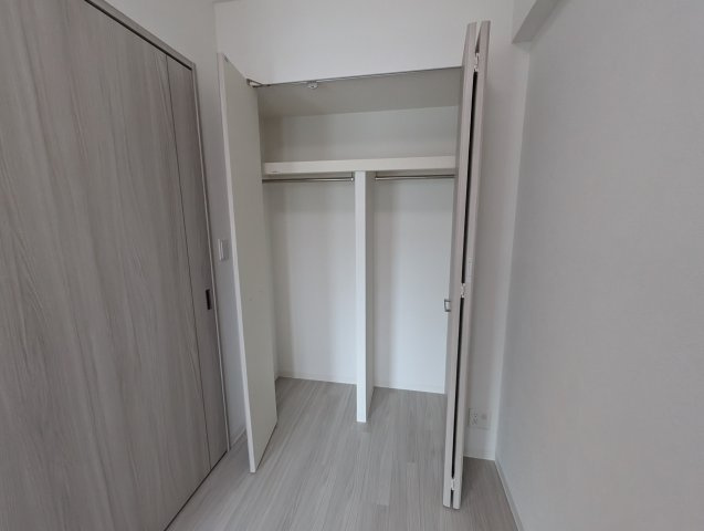 プレサンス塚本ミッドネクストの収納