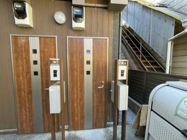クラシェア中野新橋の玄関
