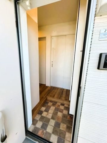 セレステ志木本町の玄関