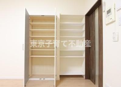 コートアヴェニュー文京本駒込の収納