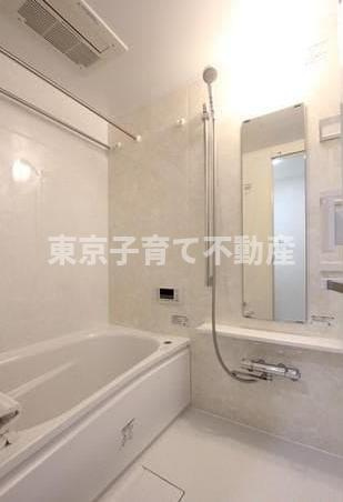 コートアヴェニュー文京本駒込の浴室