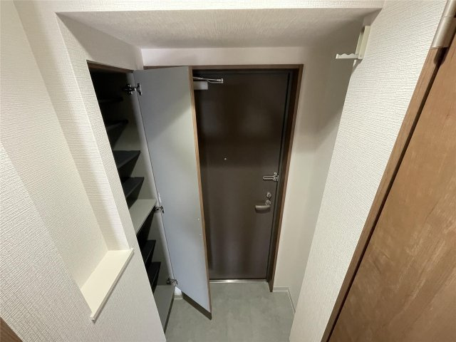 【玄関】シェルグランデ椌木通