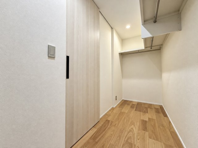 【収納】 | ◆港北区高田東4丁目　新築戸建◆ | ◆大容量のウォークインクローゼットがあれば、室内にタンスなどを置かなくて済み、室内がスッキリします！