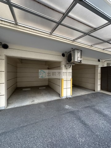 コートアヴェニュー文京本駒込の駐車場